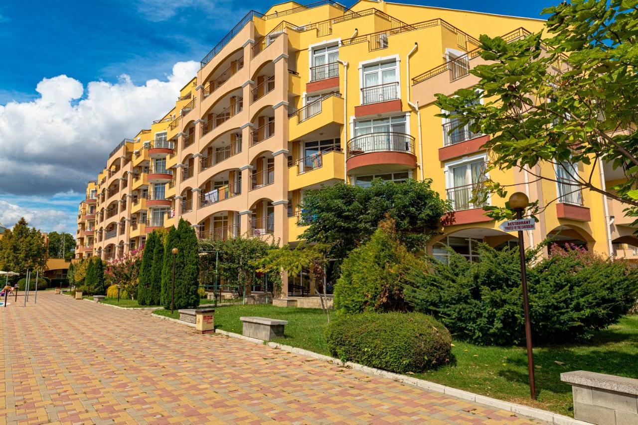 Menada Grand Resort Apartments Aheloy Exterior foto